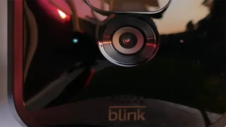 Blink Camera Constantly Flashing Green Light: Troubleshooting Tips and Fixes
